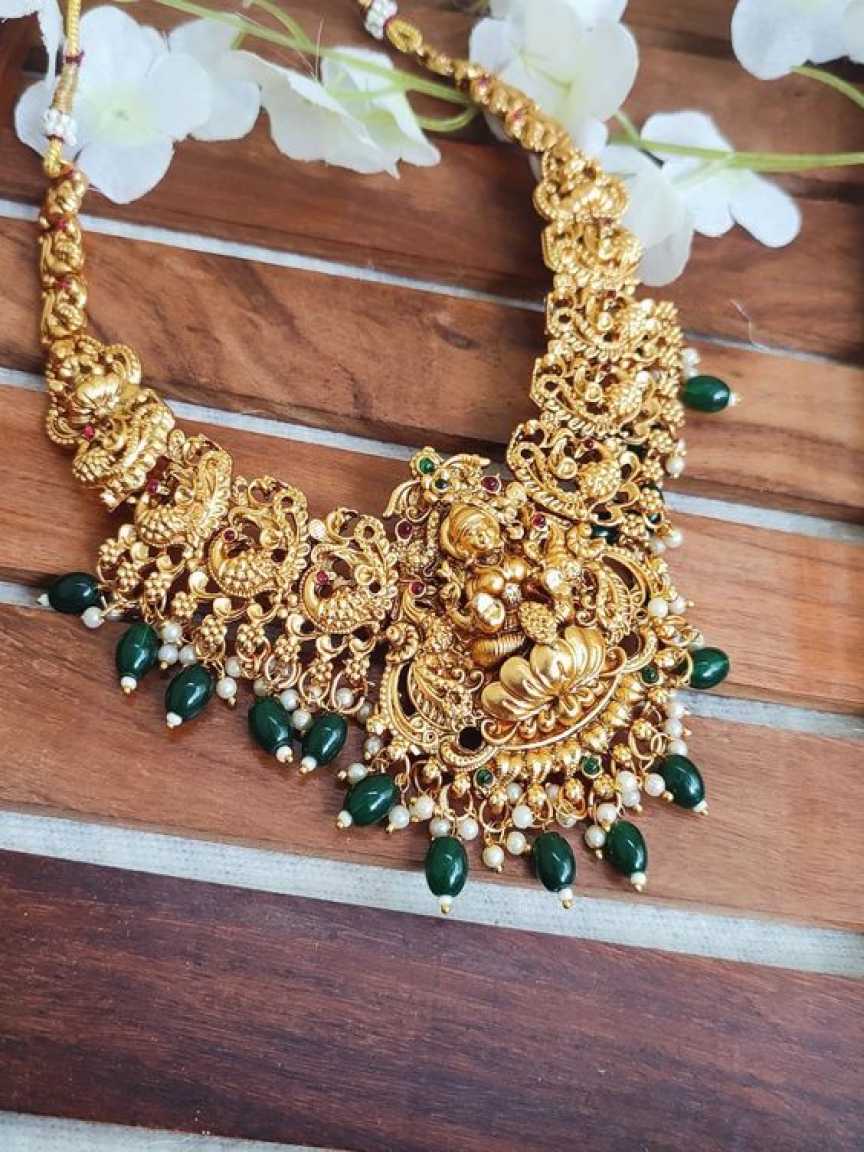 gold_necklace_(mala)-mala_(necklace)-